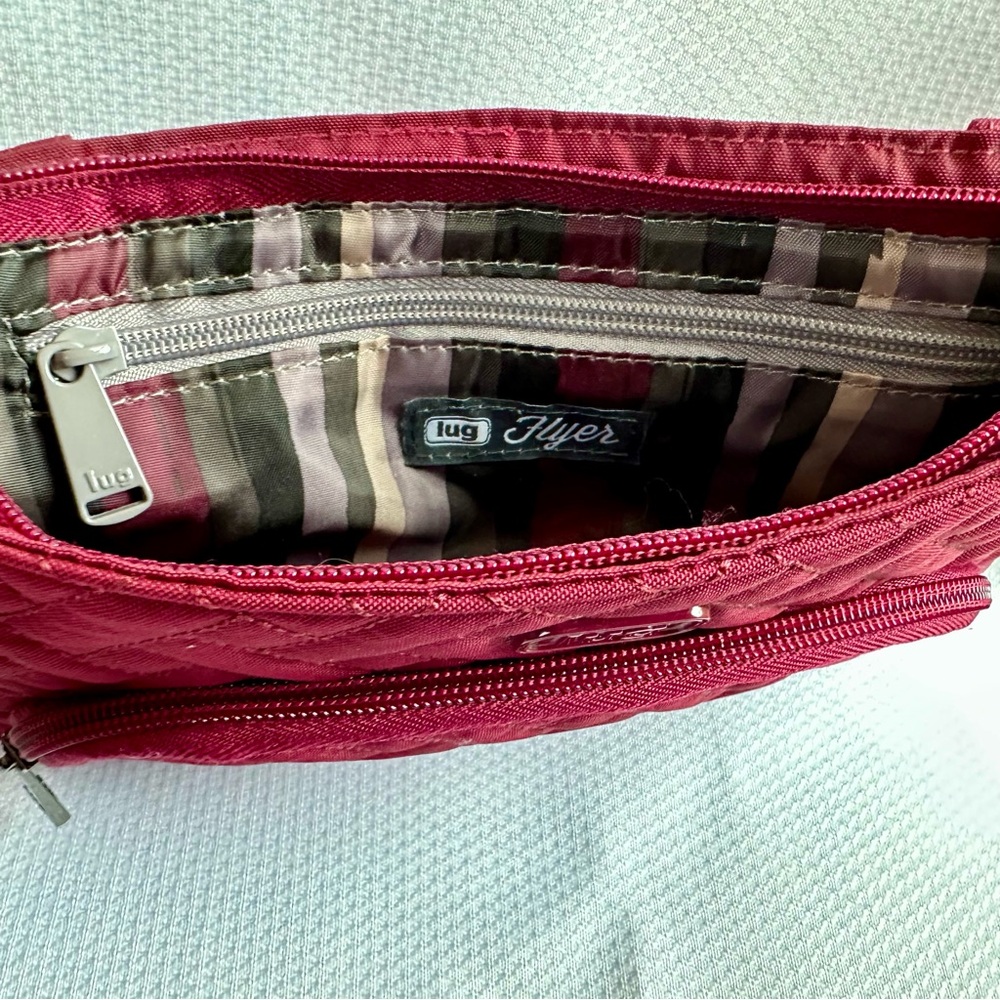 Lug Flyer Burgundy Quilted LOVE Wristlet - Picture 6 of 7
